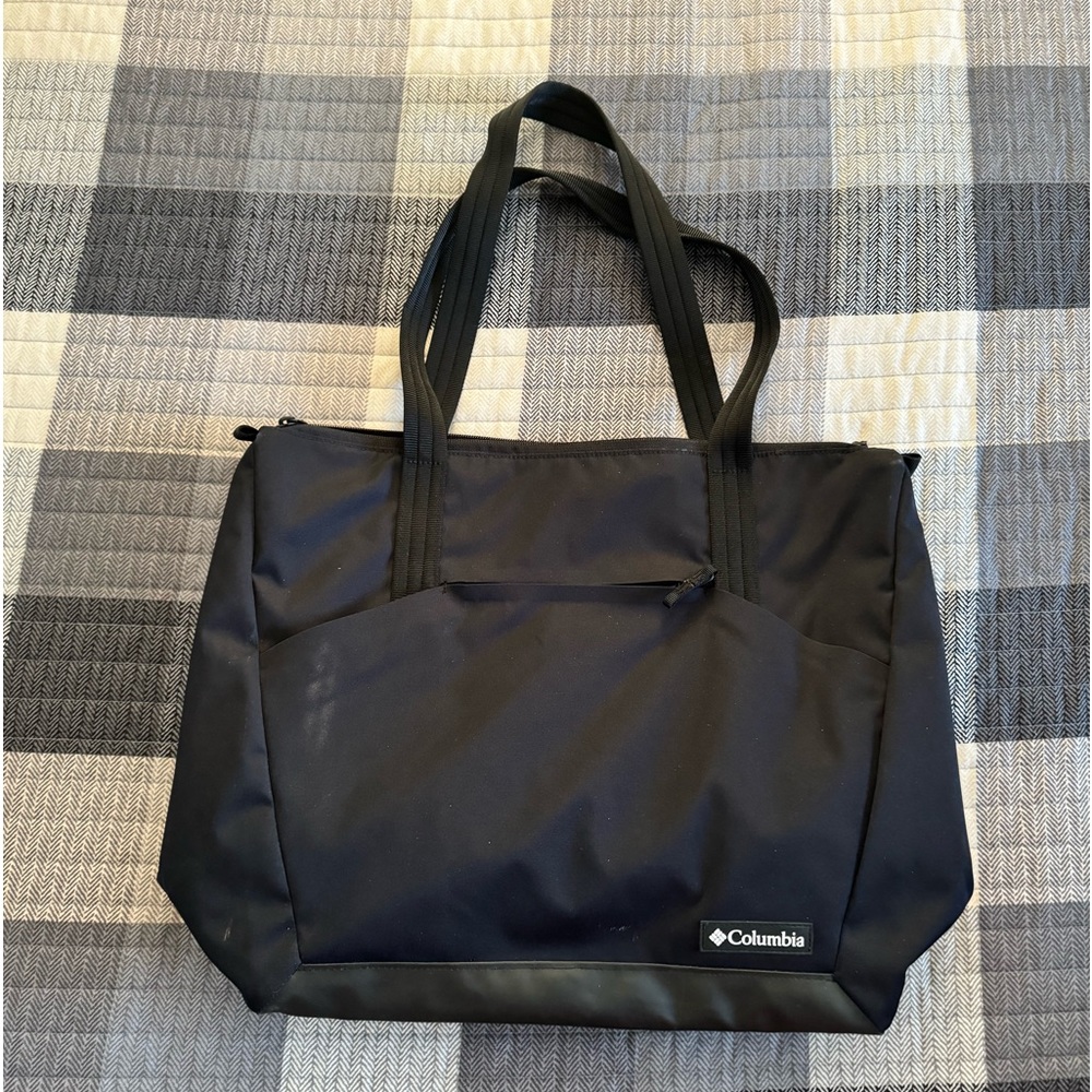 Columbia Bag with laptop compartment inside